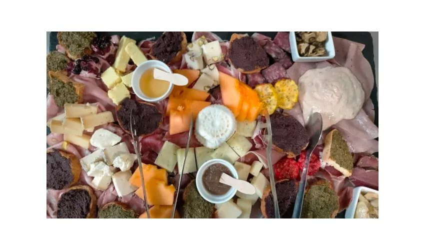 TOMA&TOMAIA bistrot e negozio di scarpe