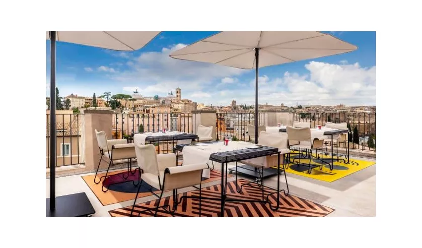 Rhinoceros Le Restau & RoofBar