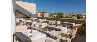 Rhinoceros Le Restau & RoofBar