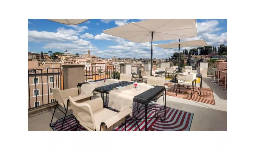 Rhinoceros Le Restau & RoofBar