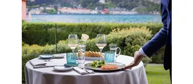 Zefiro, Taste, Poetry & Panorama