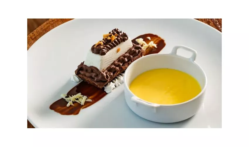 Aqvamadre Restaurant