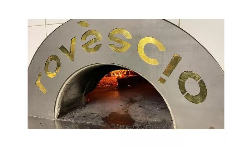 Rovèscio - Food and Lounge