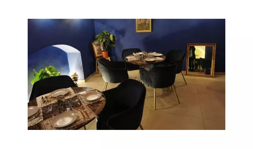 Miseria & Nobiltà Restaurant-Winebar
