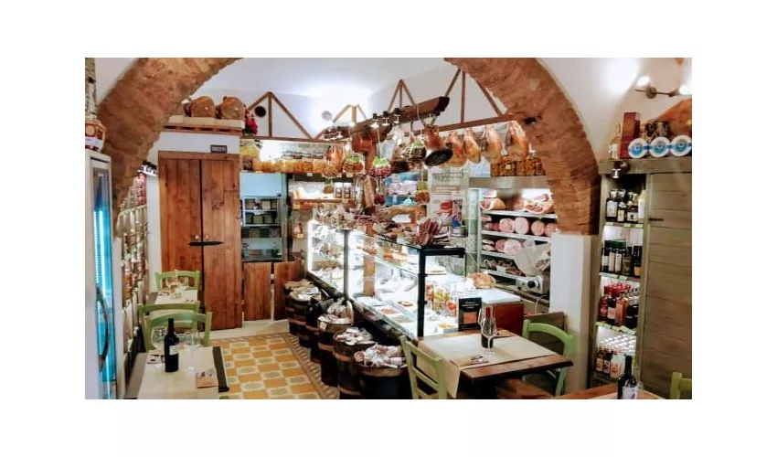 "Pizzic'Osteria Volpetti Bistrot ""Salumeria Storica dal 1870"""