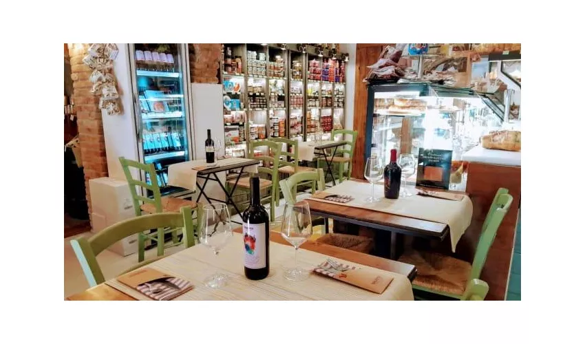 "Pizzic'Osteria Volpetti Bistrot ""Salumeria Storica dal 1870"""