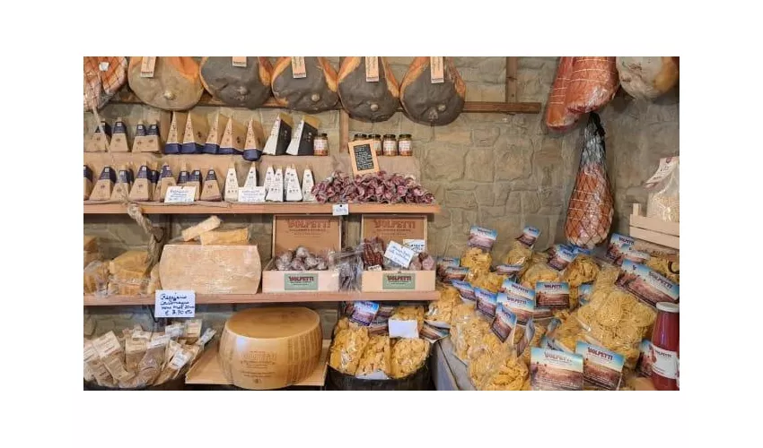 "Pizzic'Osteria Volpetti Bistrot ""Salumeria Storica dal 1870"""