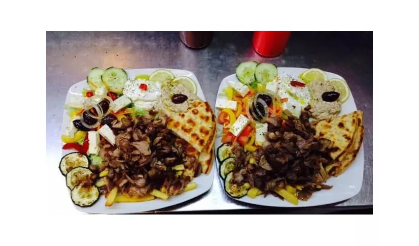 Benny'S Taverna Greca