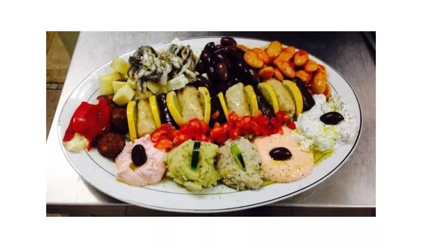 Benny'S Taverna Greca