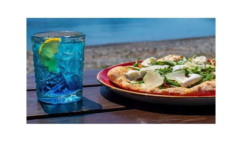 Emanuel Enfola - Food & Drink