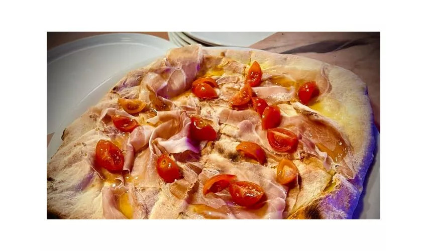 22 Pazzo Di Pizza