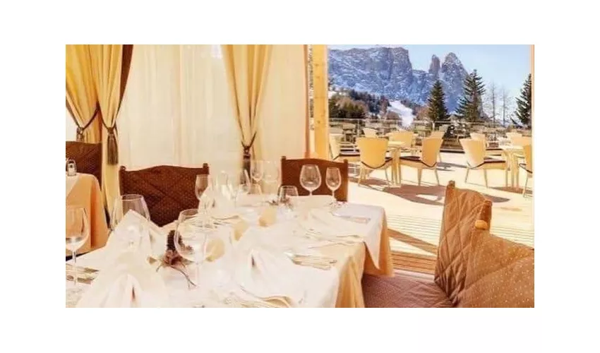 Restaurant Cafè Tea Lounge Sabina