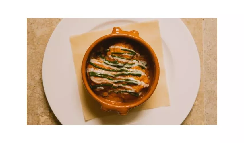 Era Convivial Cave Restaurant