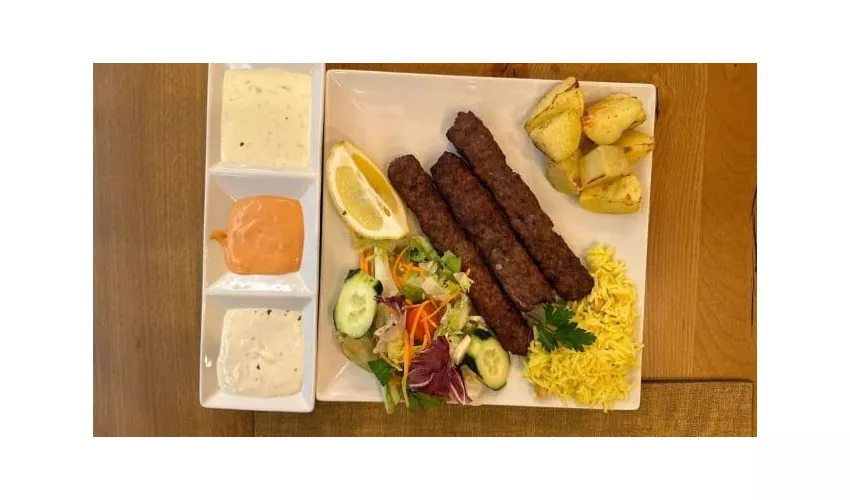 GRILL IT HALAL RESTAURANT Il mese di RAMADAN il resturante aperto al pubblico dalle 18:30 fino slle 23:00