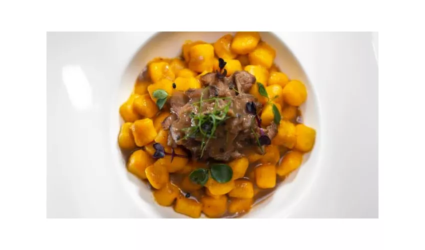 18 contemporary restaurant