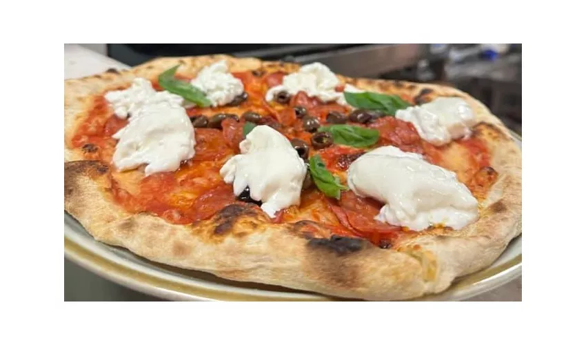 Pizza Family Sbirulino - Pizzeria con Area Gioco