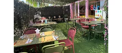 Pizza Family Sbirulino - Pizzeria con Area Gioco