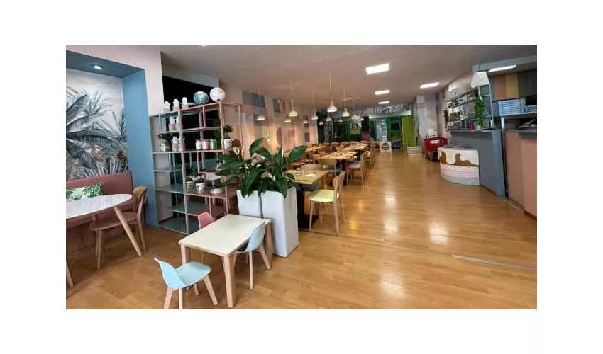 Pizza Family Sbirulino - Pizzeria con Area Gioco