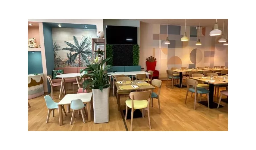 Pizza Family Sbirulino - Pizzeria con Area Gioco