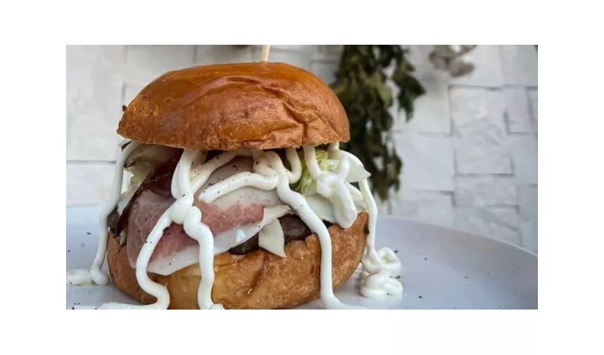 Podolica Apulian Burgers & Grill