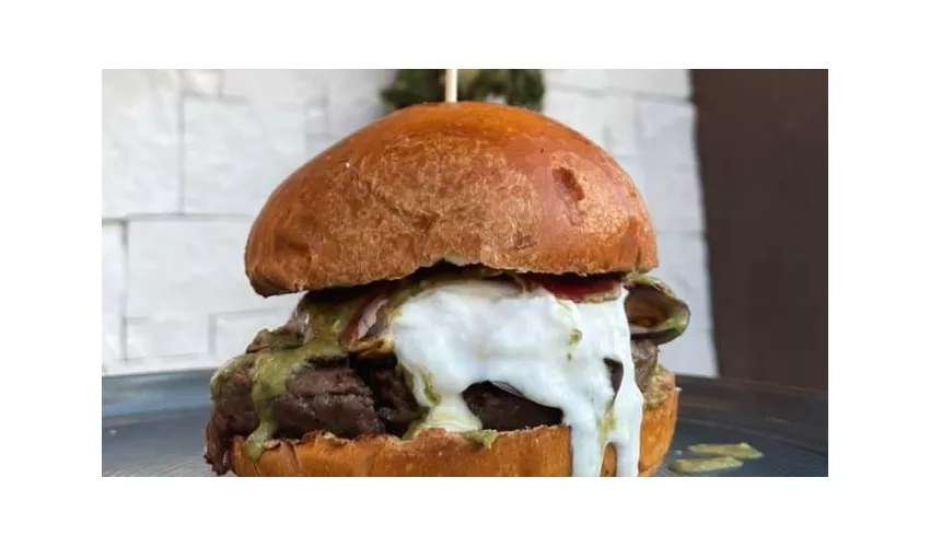 Podolica Apulian Burgers & Grill