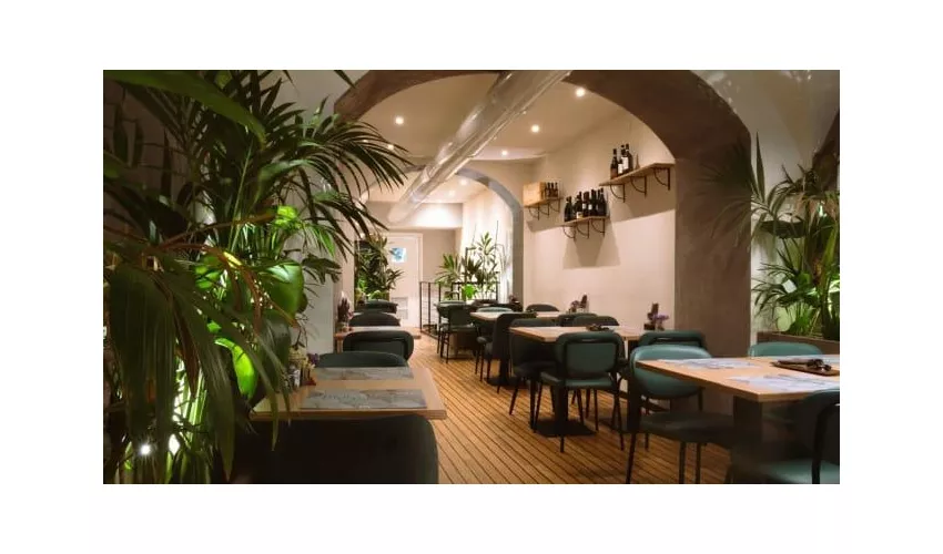 Molly’s Garden Cafe’