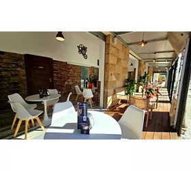Garden Bar
