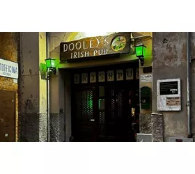 Dooley’s Irish Pub