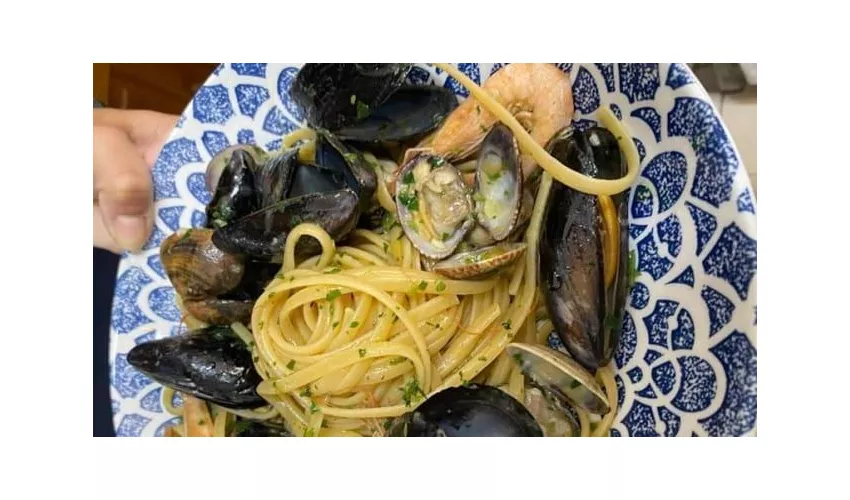 Pazziella Beach Bar & Restaurant