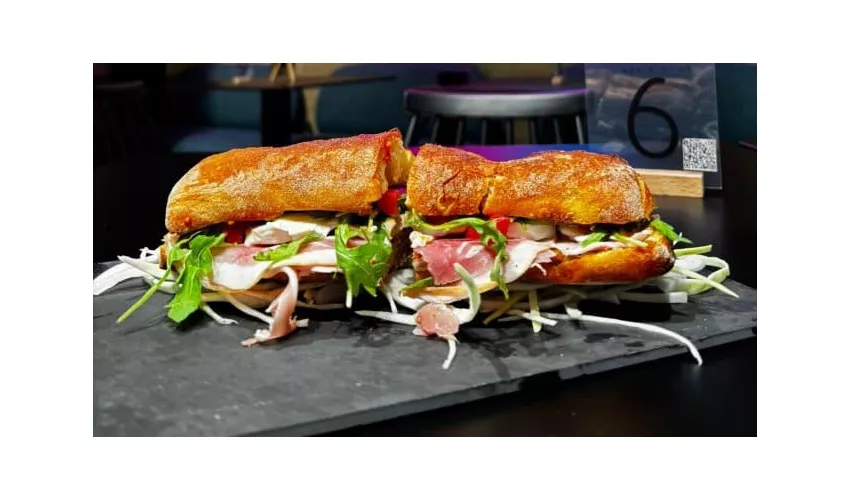 TAPE' FOOD AND DRINK