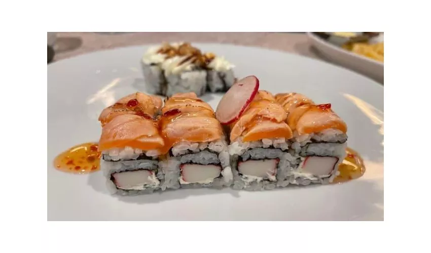 Mikaku Sushi