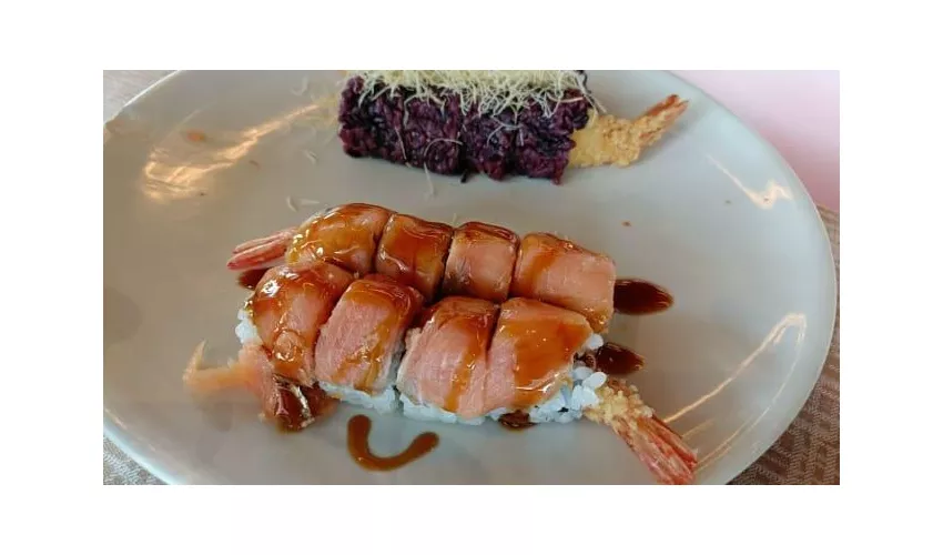 Mikaku Sushi