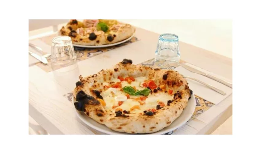 Caprizza Varese (Trattoria Caprese)