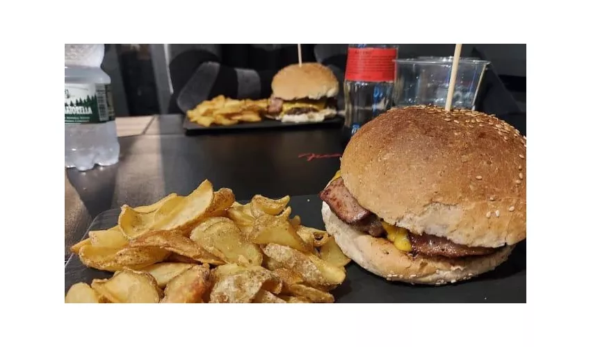 Ficano Hamburgheria | Steak House