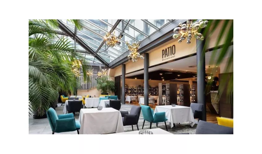Restaurant Patio