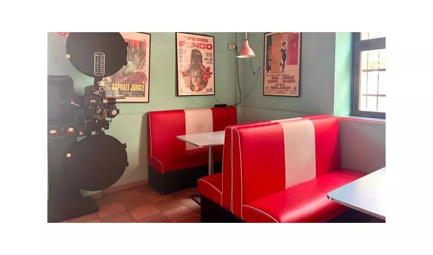 Lanteri Cinema Caffè