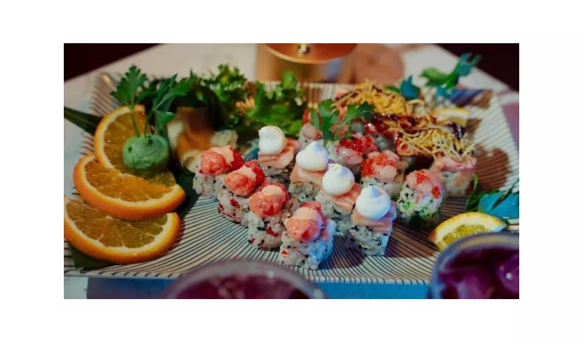 161 lounge restaurant