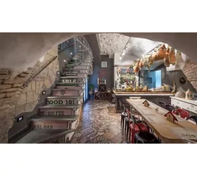 Foria 46 Beer And Burger