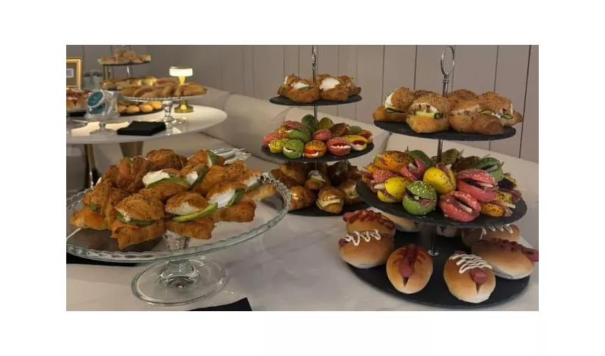 Pura Vita - Breakfast, Cocktails & food