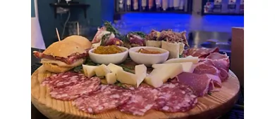 Hemingway Lounge Bar