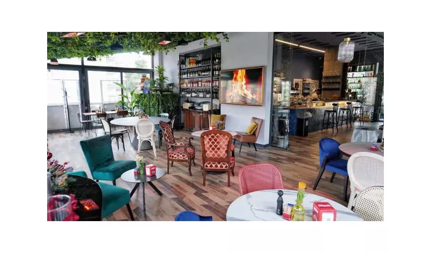 Madame Salotto Urbano