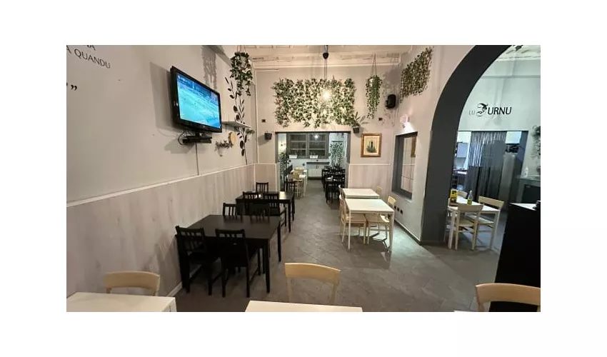 The Moon Bistrot