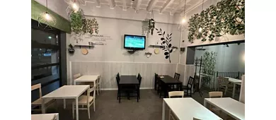 The Moon Bistrot