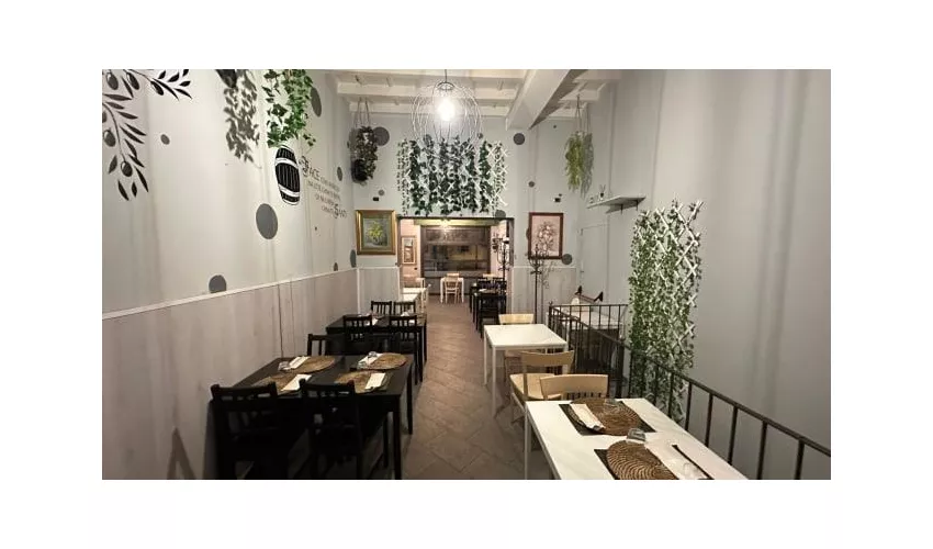 The Moon Bistrot