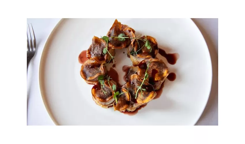 Doba restaurant and terrace