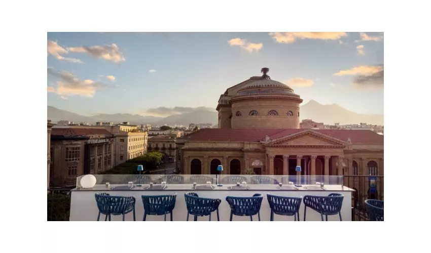 Doba restaurant and terrace