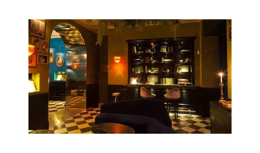 Emerald's Independent Bar