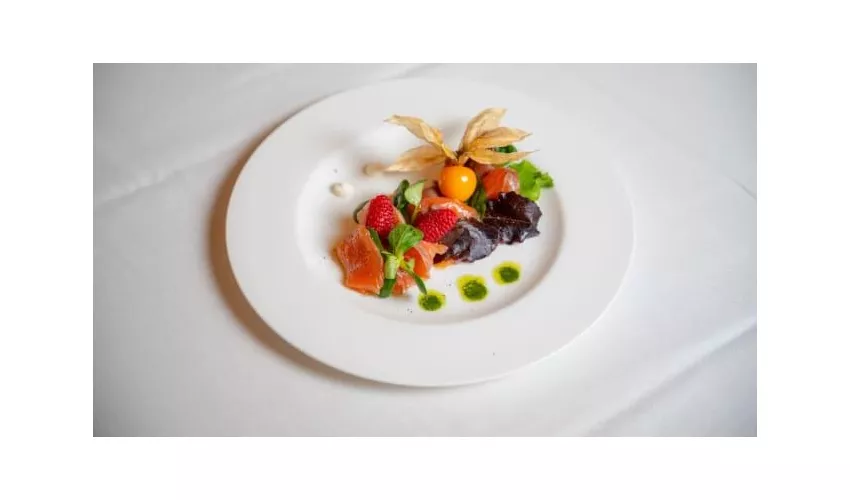 Aura Resturant