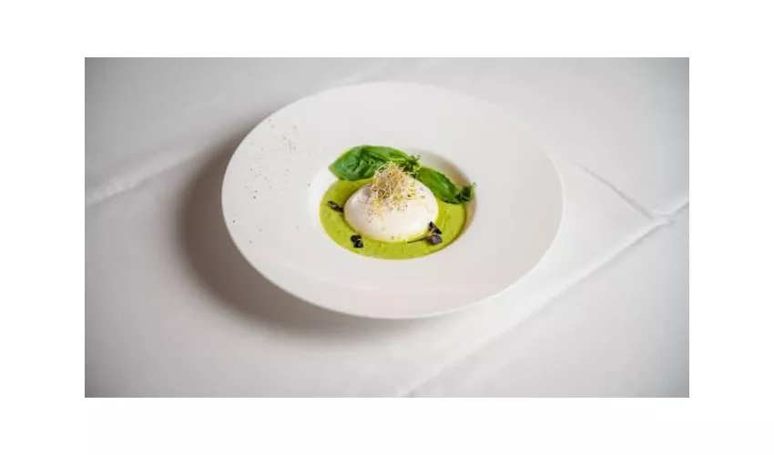 Aura Resturant