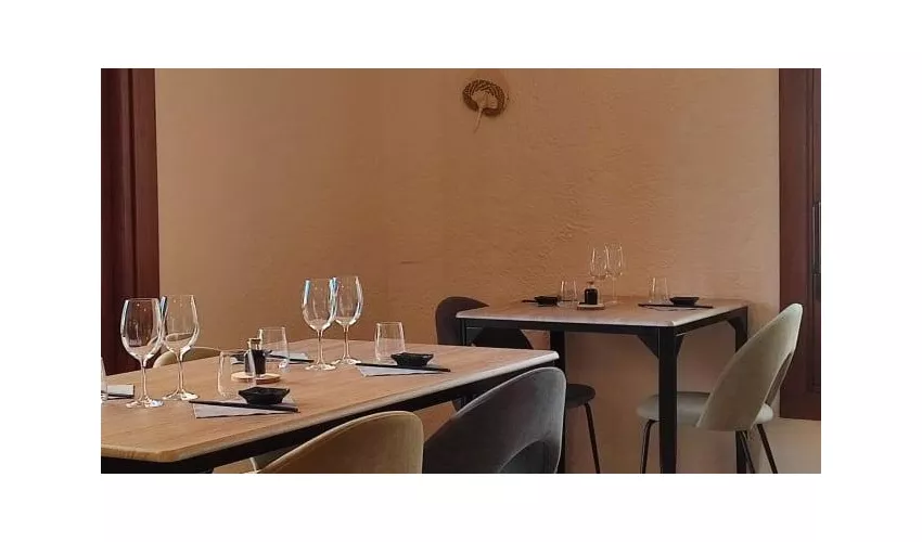 NOY Restaurant